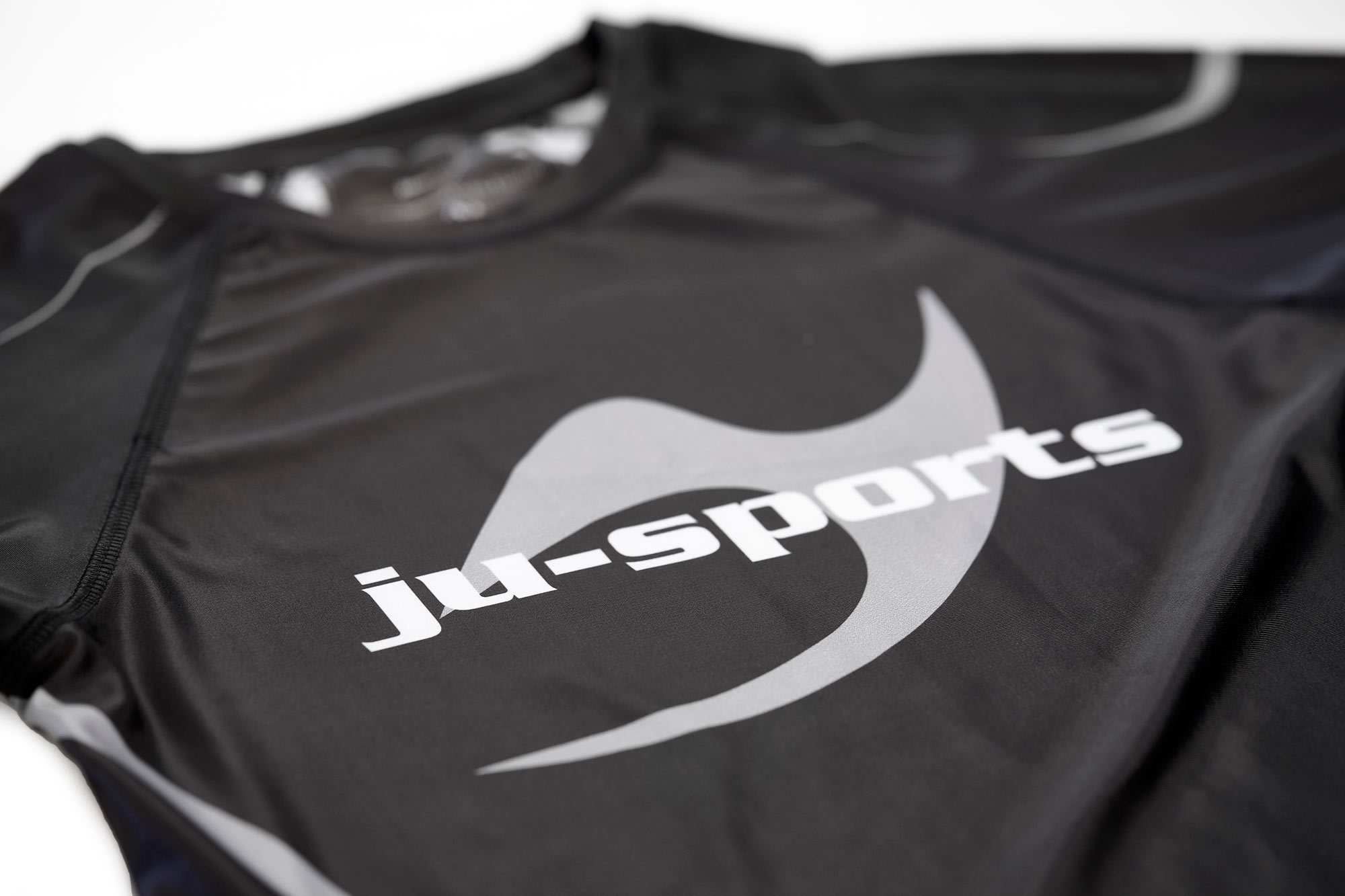 Rashguard Pro C18 kurzarm black 5 Rashguard Pro C18 kurzarm black – Bild 5