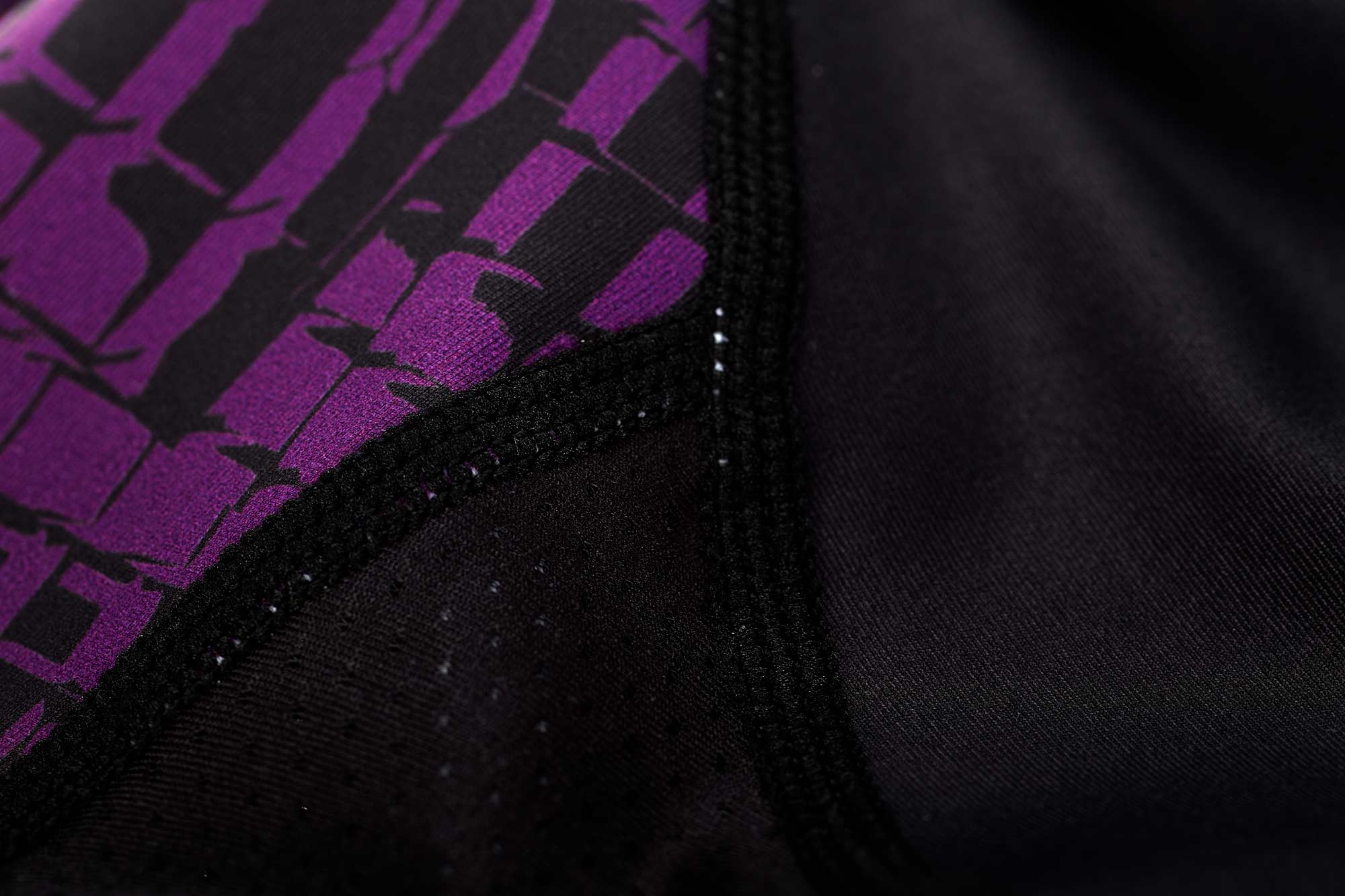 Rank Rashguard RV2 kurzarm Schwarz/Lila 3 Rank Rashguard RV2 kurzarm Schwarz/Lila – Bild 3